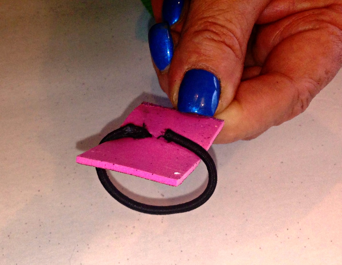 Easy DIY sparkly Barbie Doll purses made with sticky back sparkling foam from dollar store DIY Barbie Doll Easy NoSew Hand Made Purses #barbiedoll #accessories #purses #handmade #sparkle #Starrcreative