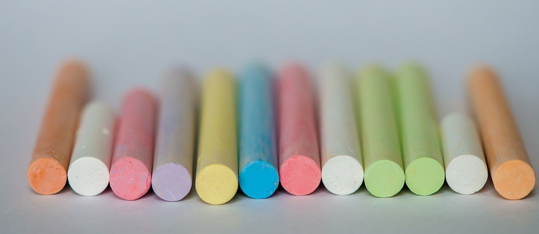 Add a piece of chalk to your jewellery, silverware or instrument case Prevent Silver From Tarnishing #silver #jewellery #silverware #instruments #coins #tips #how_to