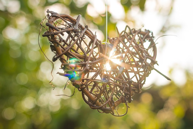 DIY Twig Heart Fall Outdoor DIY Inspirations