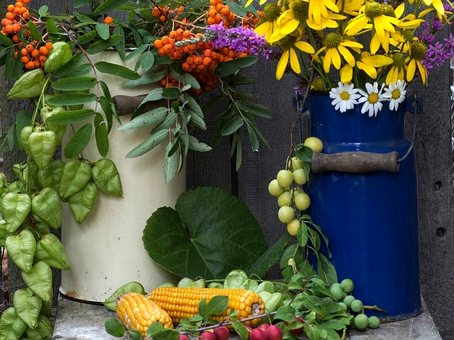 metal jugs fall decor inspirations